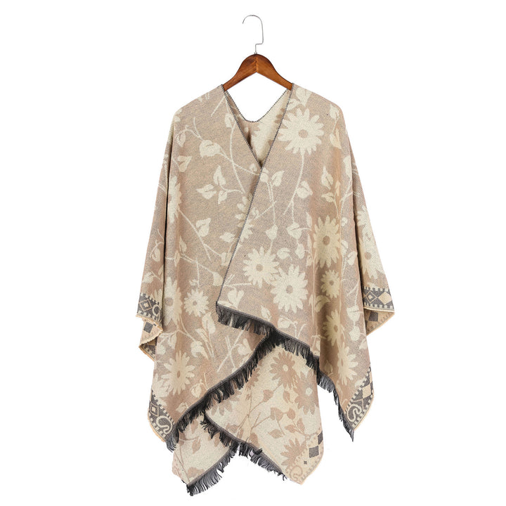 Damen Jacquard‑Ruana‑Poncho mit floralem Jacquard, Fransensaum und weichem Wollmix – Montévia