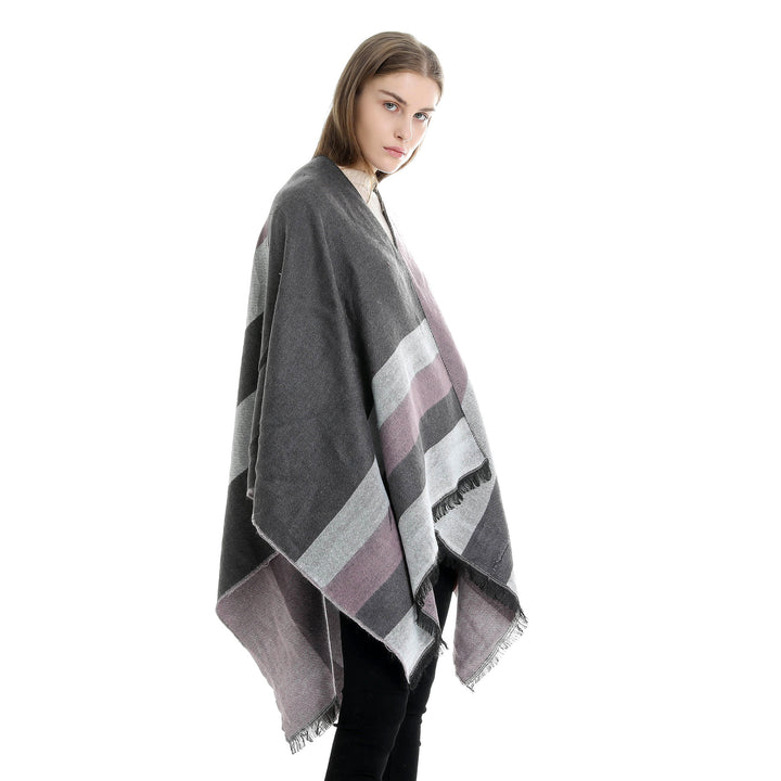 Damen Oversize-Wickelruana im Diagonalstreifen mit Fransenrand Echo Archiv