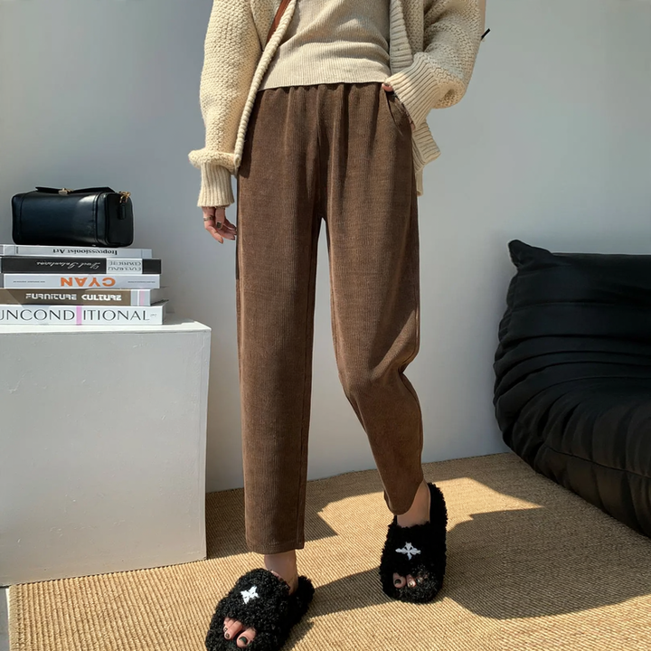 Damen-Cordhose, Haremsschnitt, verschiedene Längen