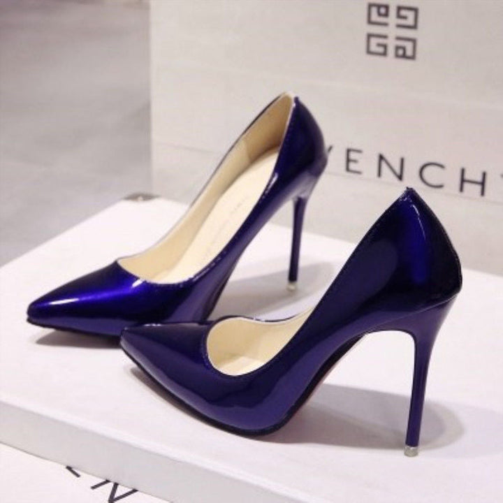Damen Elegante Hochglanz-Pumps mit Schmaler Silhouette und Komfortablem Innenfutter Echoarchiv
