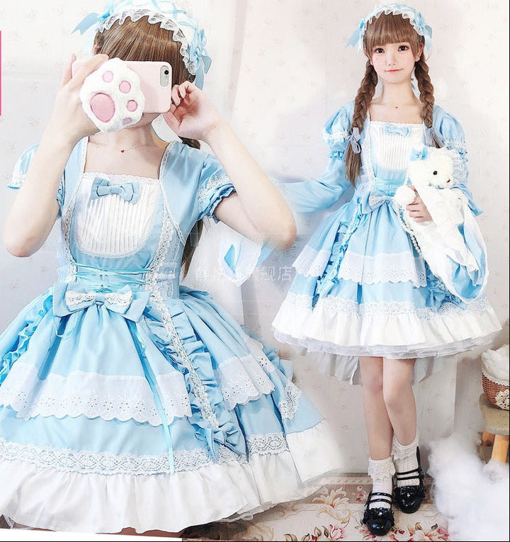Damen verspieltes Lolita Kleid mit aufwendigen Spitzen- und Rüschendetails Echo Archiv