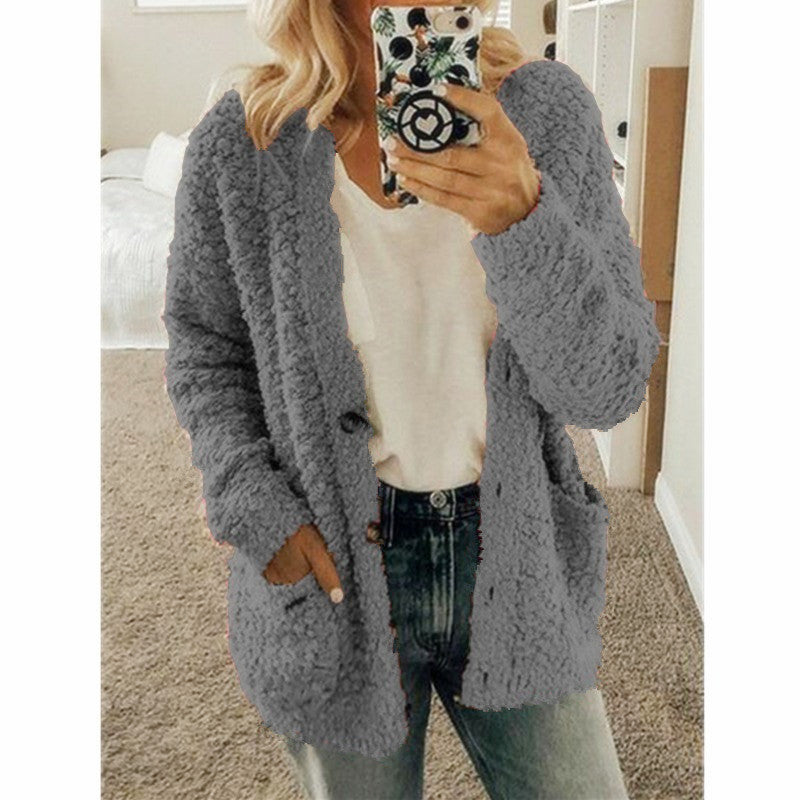 Damen nan locker geschnittener Teddy-Flausch-Cardigan mit dezenter Knopfleiste und aufgesetzten Eingrifftaschen Echo Archiv