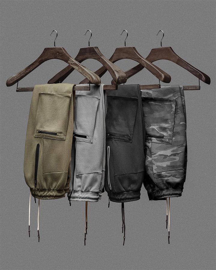 Herren Multifunktionale Slim-Fit Jogginghose mit seitlichen Reißverschlusstaschen und elastischem Bund Echoarchiv