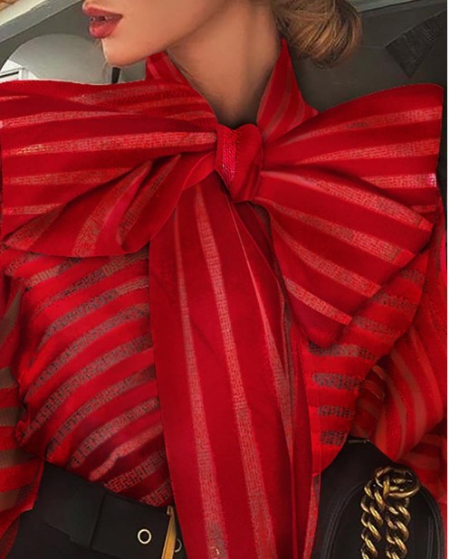 Damen Bluse mit extravaganten Rüschen und eleganten Streifendetails Echo Archiv