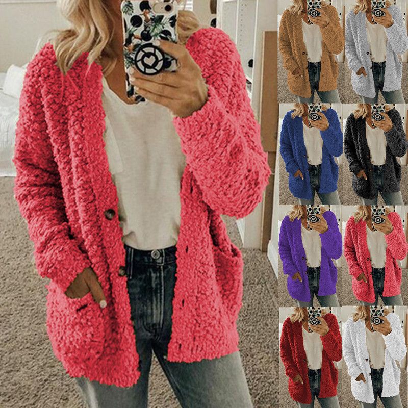 Damen nan locker geschnittener Teddy-Flausch-Cardigan mit dezenter Knopfleiste und aufgesetzten Eingrifftaschen Echo Archiv