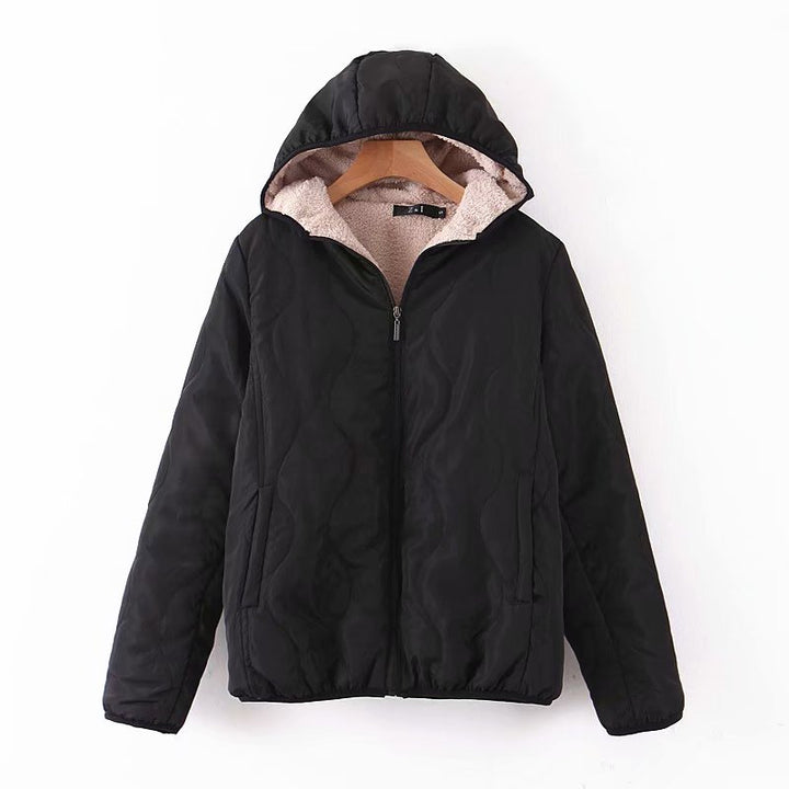 Damen gepolsterte Kapuzenjacke mit Teddyfutter und Wellensteppung – Avérine