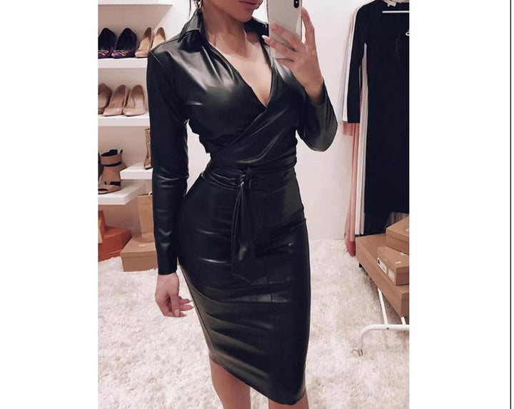 Damen Wickelkleid mit eleganter Schnittführung und Taillengürtel Echo Archiv