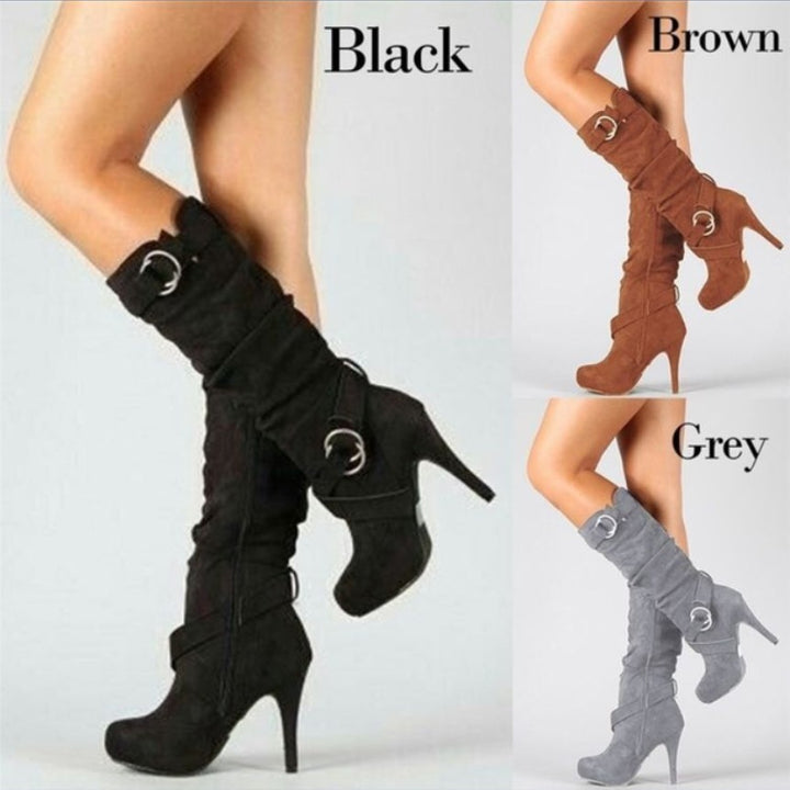 Damen  kniehohe Stiefel mit schmalem Stilettoabsatz, Plateau und dekorativen Metallringen Echo Archiv