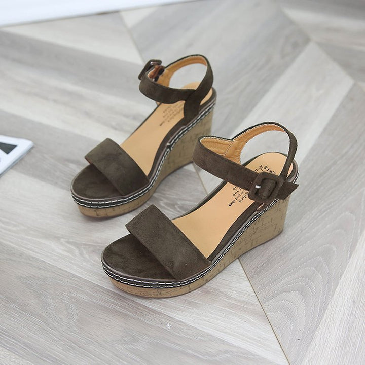 Damen nan Keilabsatzsandalen mit Korkplateau, verstellbarem Schnallenriemen und gekreuzten Wildlederriemen Echo Archiv