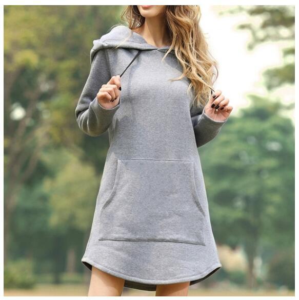 Damen nan Kapuzenkleid aus Sweatstoff, oversized Schnitt mit Kängurutasche Echo Archiv