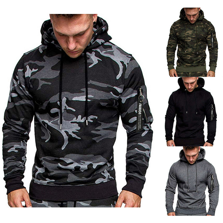 Herren Slim-Fit Kapuzenpullover mit Ärmeltasche und Reißverschluss-Detail Echo Archiv