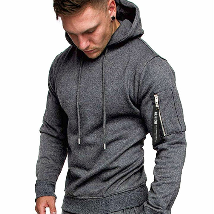 Herren Slim-Fit Kapuzenpullover mit Ärmeltasche und Reißverschluss-Detail Echo Archiv