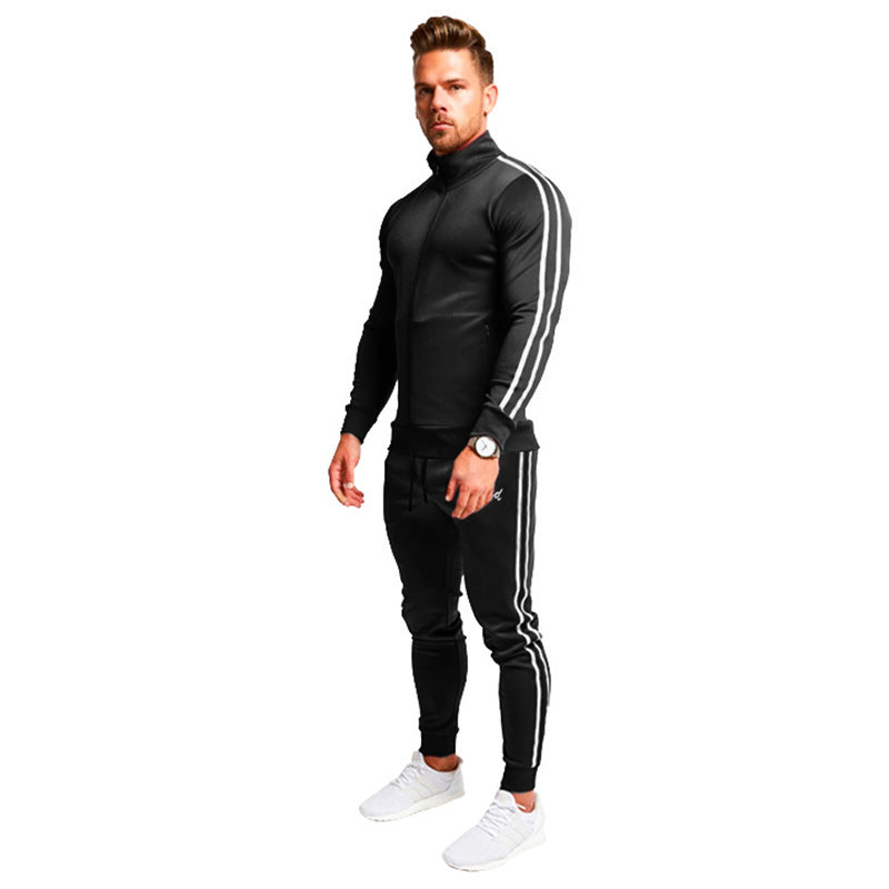 Herren Sportanzug mit Stehkragen und elastischen Bündchen Echoarchiv