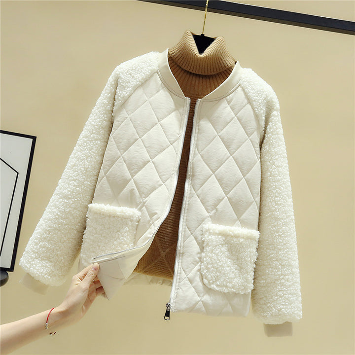 Damen gesteppte Teddyjacke mit Sherpa-Ärmeln, durchgehendem Reißverschluss und aufgesetzten Taschen – Célinea