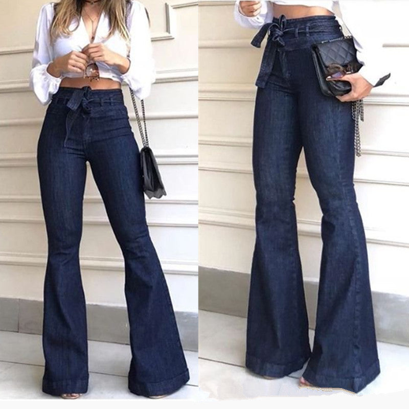 Damen Hoch geschnittene Flared Jeans mit stylischem Gürtel und ausgefranstem Saum Echo Archiv