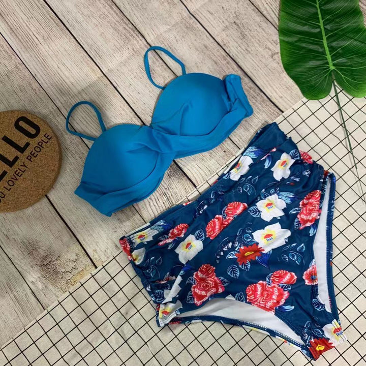 Damen Bikini mit floralem Design und verstellbaren Trägern Echo Archiv