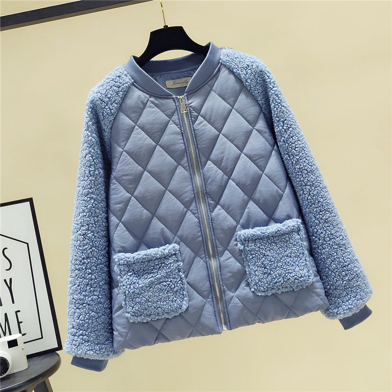 Damen gesteppte Teddyjacke mit Sherpa-Ärmeln, durchgehendem Reißverschluss und aufgesetzten Taschen – Célinea