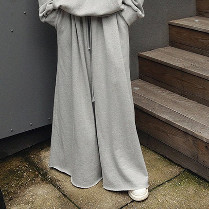 Damen Weite Lounge-Hose im Palazzo-Schnitt mit Tunnelzug und Soft-Fleece – Avélisse