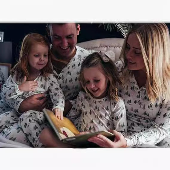 Weihnachts-Schlafanzug-Set für die ganze Familie