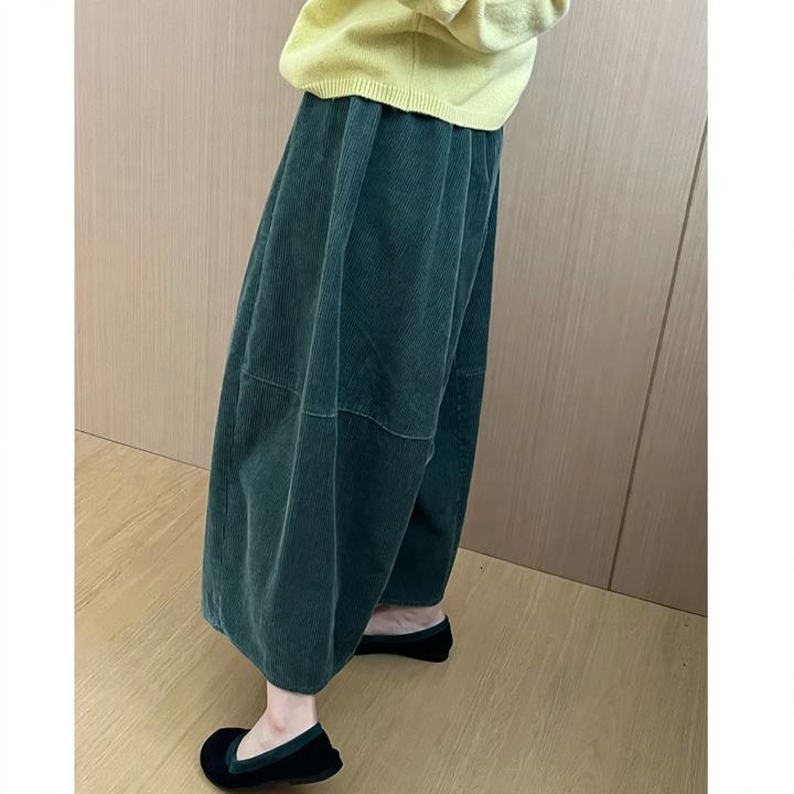 Damen-Cordhose mit weitem Bein, gefüttert