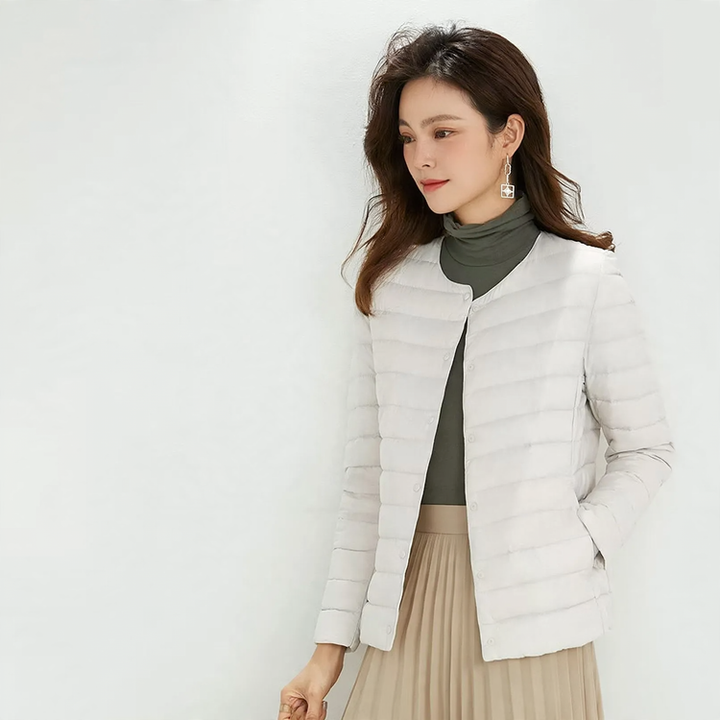 Leichte, komprimierbare Daunenjacke für Damen