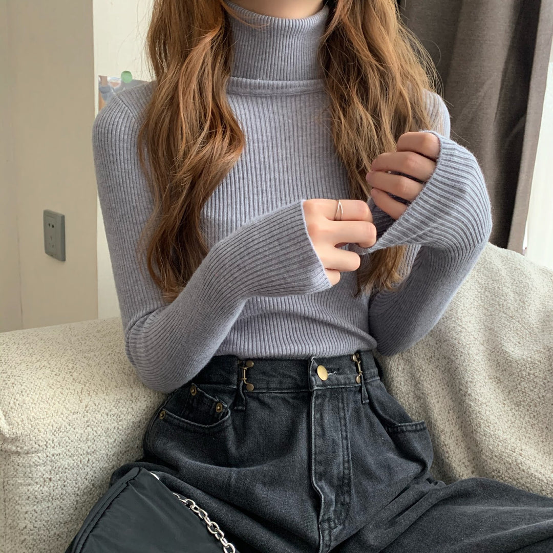 Klassischer Damen-Strickpullover mit Rollkragen
