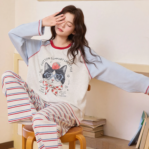 Damen-Pyjama-Set aus Baumwolle mit Brustpolstern