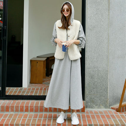 Damen Maxi‑Sweatkleid mit Kapuze, Oversize‑Silhouette und seitlichen Eingrifftaschen Echoarchiv