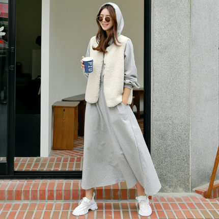 Damen Maxi‑Sweatkleid mit Kapuze, Oversize‑Silhouette und seitlichen Eingrifftaschen Echoarchiv