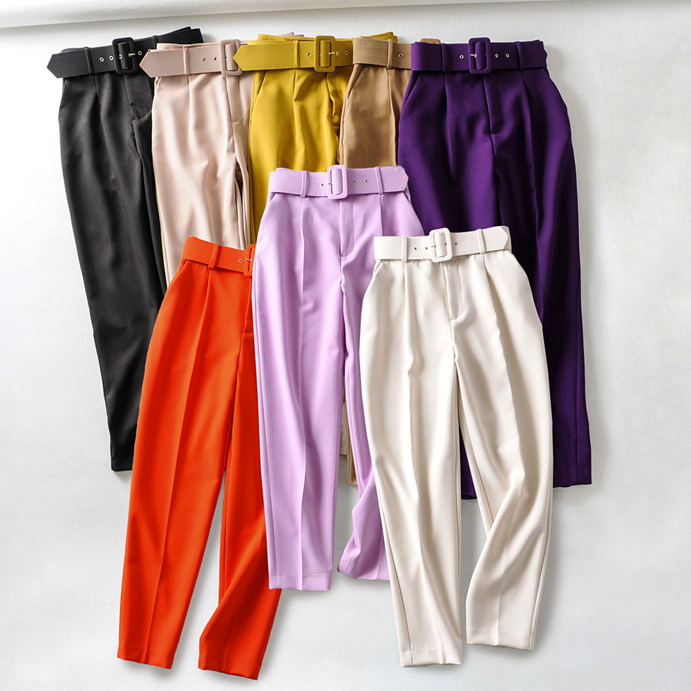 Damen Hochtaillierte Tailored-Hose mit Bundfalten und Stoffgürtel Echo Archiv