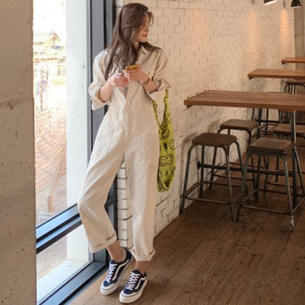 Damen Lockere Utility-Hemdoverall aus Baumwollmischung mit Hemdkragen und aufgesetzten Taschen – Solévia