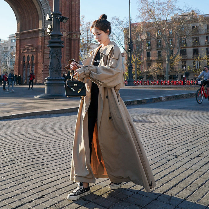Damen Oversize-Trenchmantel mit Ballonärmeln, doppelreihiger Knopfleiste und Taillengürtel – Montévia