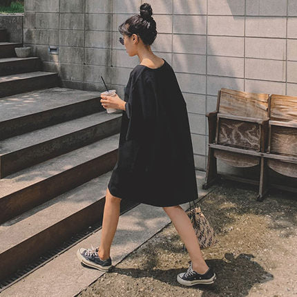 Damen Leichtes Oversize-Kaftan-Kleid mit V-Ausschnitt und asymmetrischem Saum – Valéora