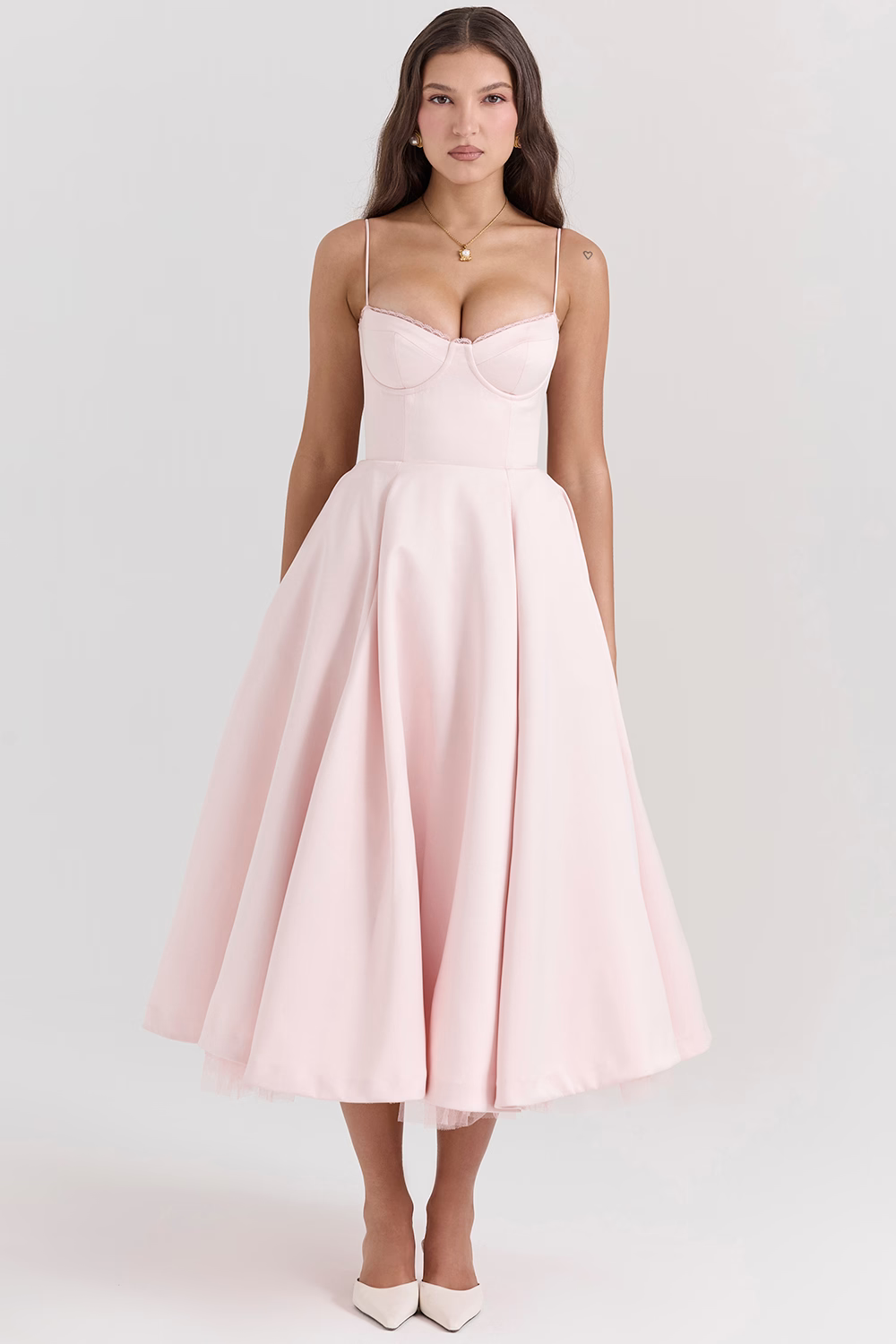 Elegantes Schlankmachendes Kleid für Damen