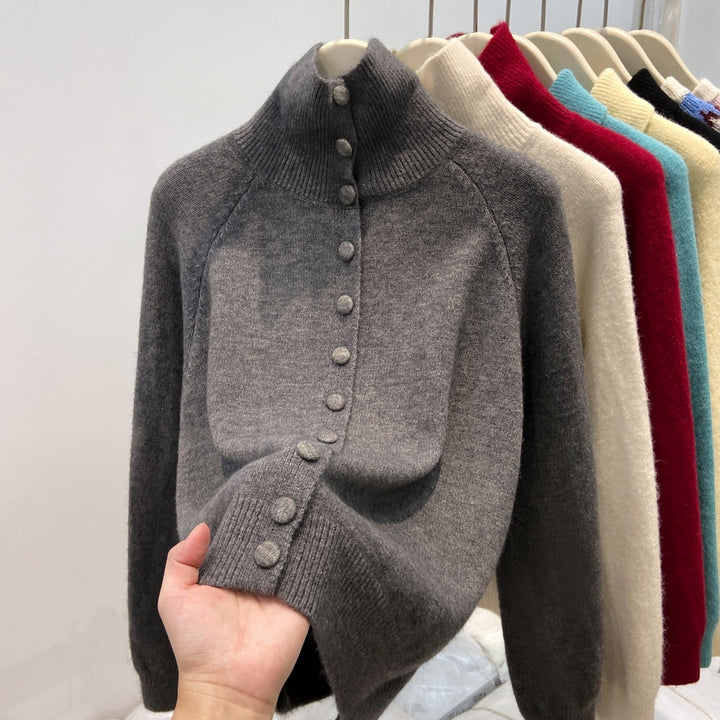 Damen-Strickjacke mit Stehkragen und Knopfleiste
