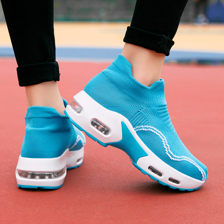 Unisex nan Slip-On Komfortsneaker mit elastischem Maschenkragen, stoßdämpfender Hohlkammer-Sohle und rutschfester Laufsohle Echo Archiv