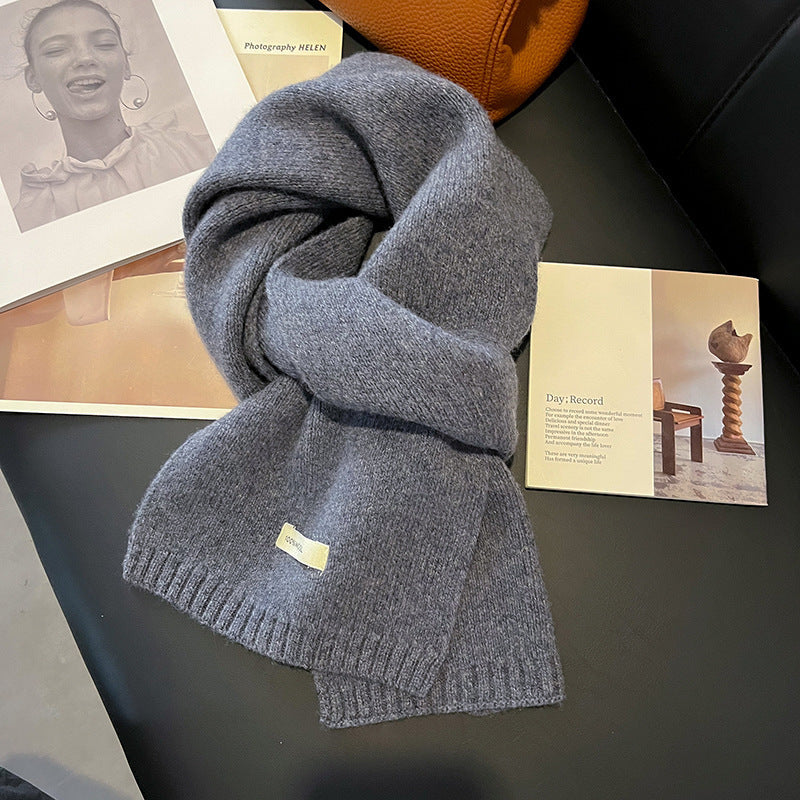 Schmaler Strickschal aus 100% australischer Schafwolle