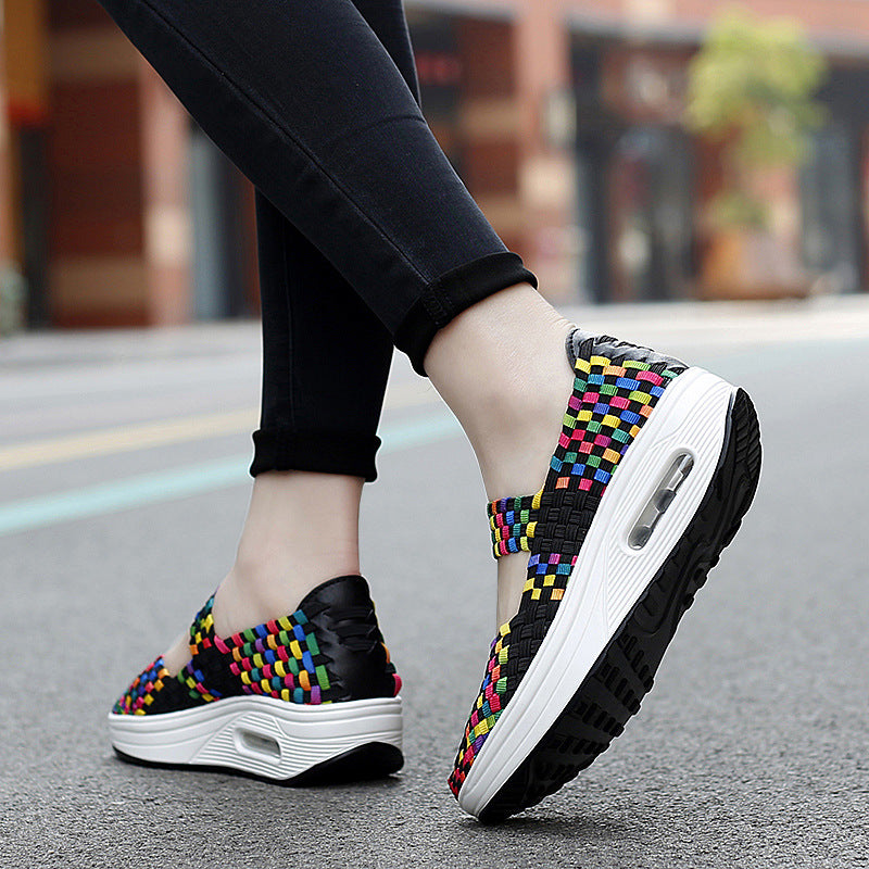 Damen nan gewebter Mary-Jane-Sneaker mit elastischem Flechtoberteil, Klettverschluss und luftgepolsterter Plateausohle Echo Archiv