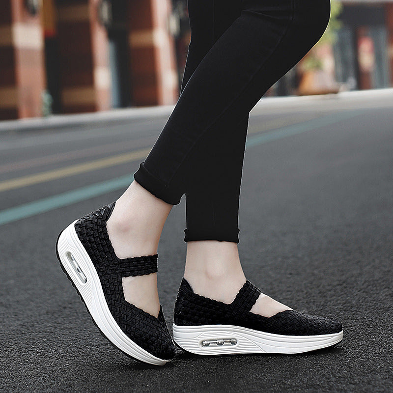 Damen nan gewebter Mary-Jane-Sneaker mit elastischem Flechtoberteil, Klettverschluss und luftgepolsterter Plateausohle Echo Archiv