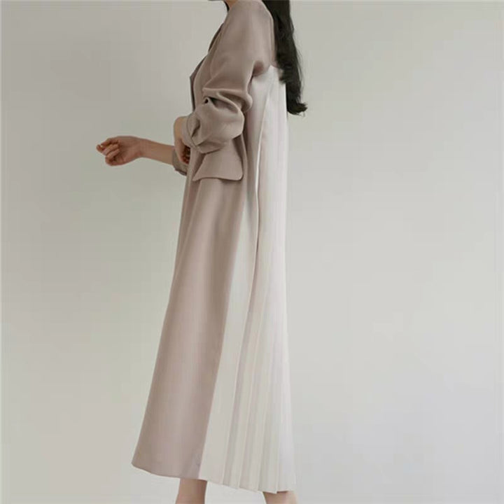 Damen Langer Dustercoat mit plissiertem Rückenpanel und kastiger Silhouette Echoarchiv
