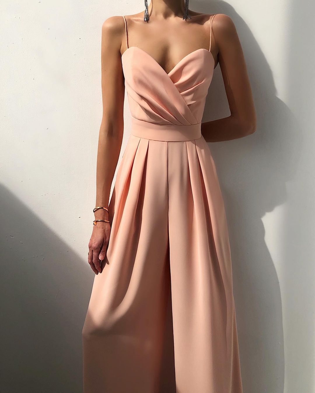 Echoarchiv | Damen Eleganter Fließender Jumpsuit mit Spaghettibändern für Festliche Anlässe