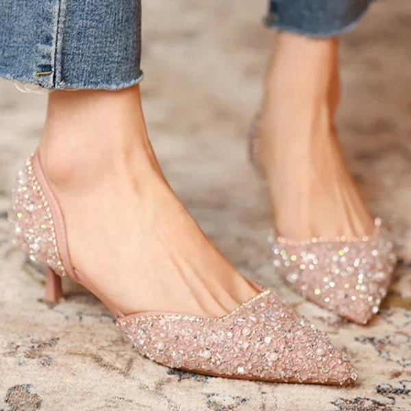 Echoarchiv | Stilvolle Schuhe mit Spitzer Zehe und Mittlerem Absatz mit Glitzeroberfläche
