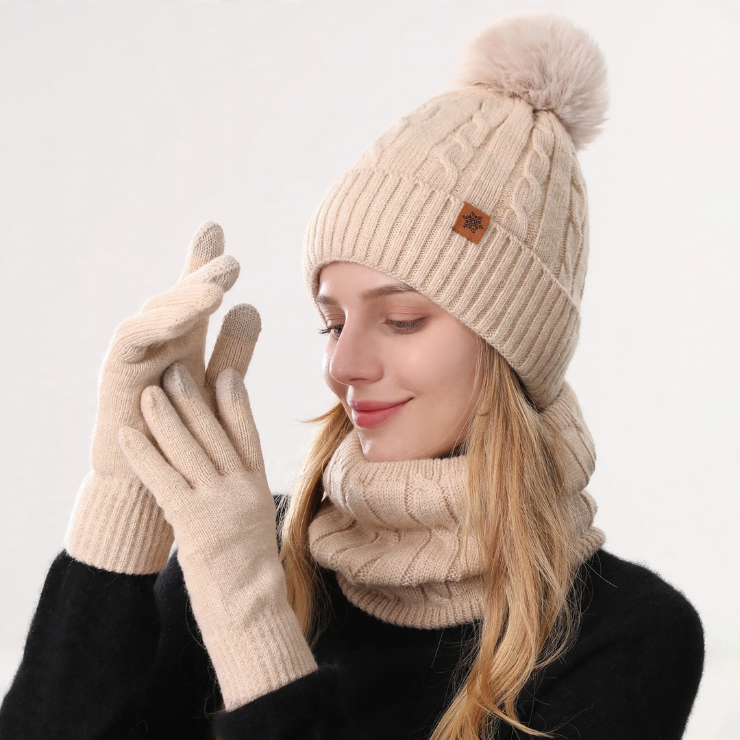 Winter-Set aus Strickmütze, Schal und Handschuhen