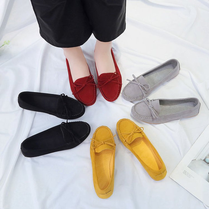 Damen nan femininer Velours‑Schlupfloafer mit handgestepptem Vorderblatt, dekorativer Schleife und gedämpftem Memory‑Fußbett Echo Archiv