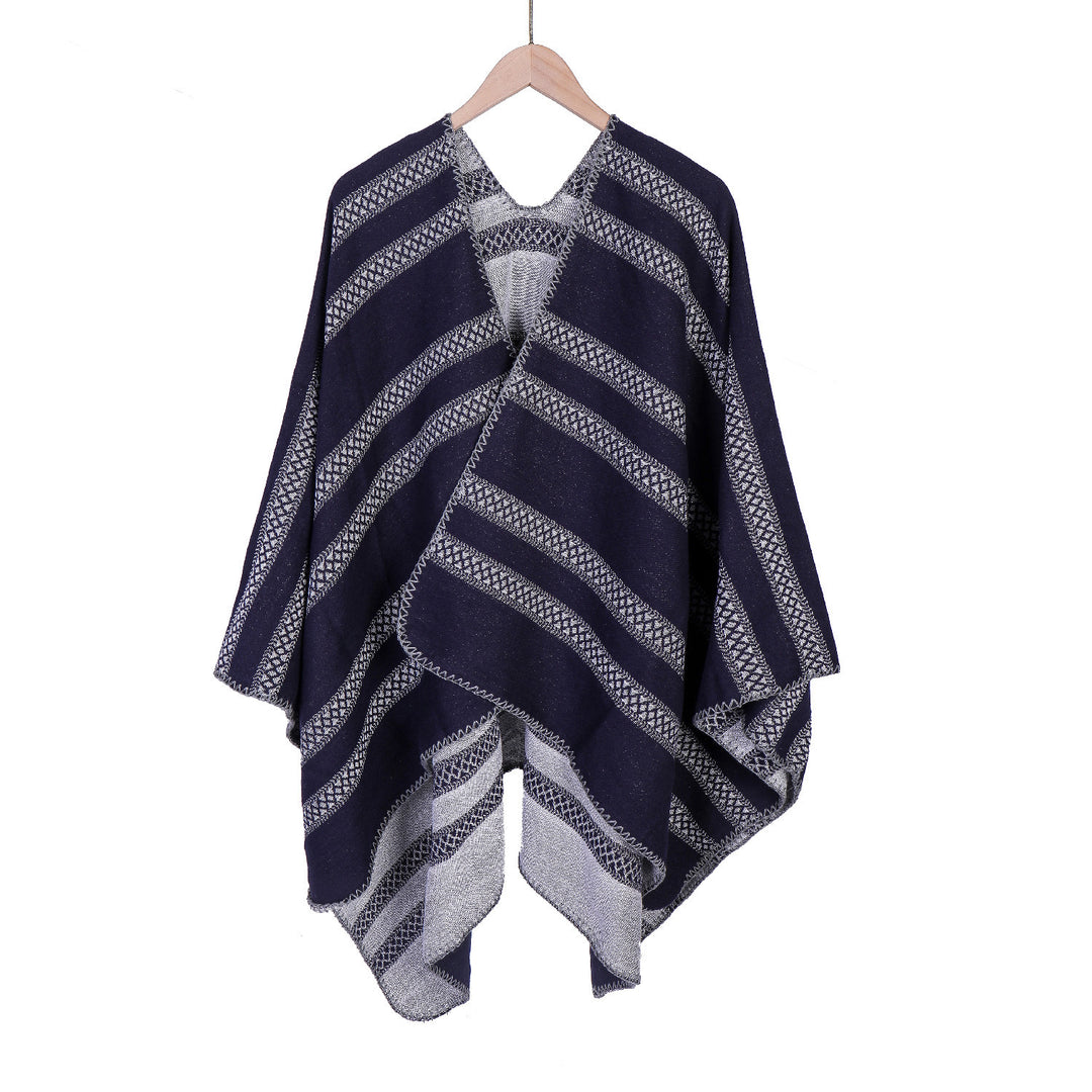 Damen Oversize-Ruana mit grafischen Längs‑Jacquardstreifen und offenem Kimono‑Fall Echo Archiv