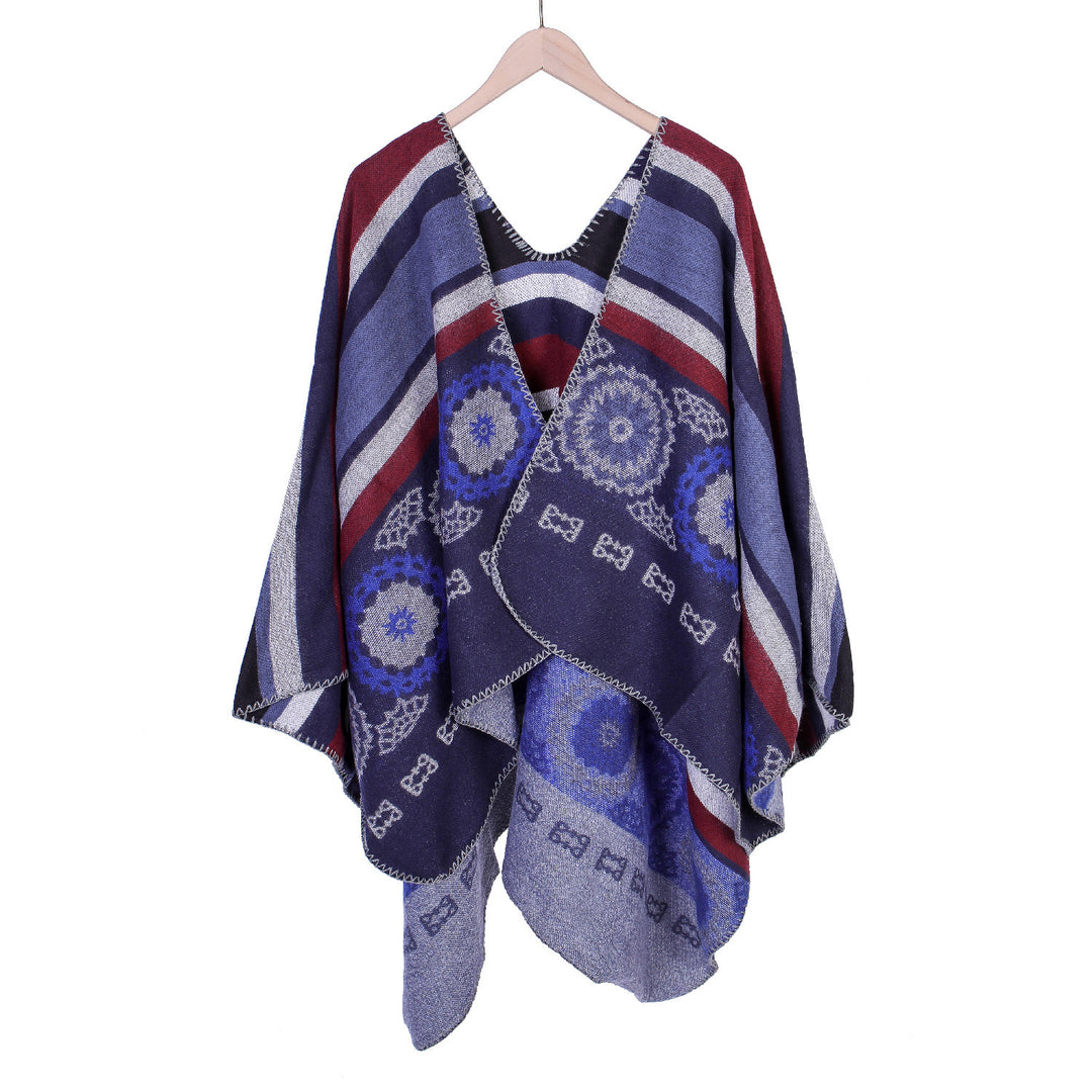 Damen Oversize-Ruana-Poncho mit V-Ausschnitt und ornamentaler Jacquard-Webung – Célinea