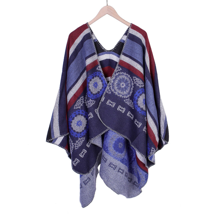 Damen Oversize-Ruana-Poncho mit V-Ausschnitt und ornamentaler Jacquard-Webung – Célinea