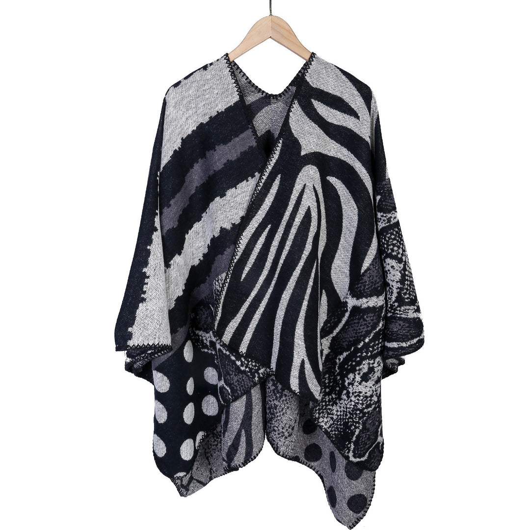 Damen Jacquard-Strickcape im Oversize‑Mantelstil mit Animal- und Grafikmuster – Avérine