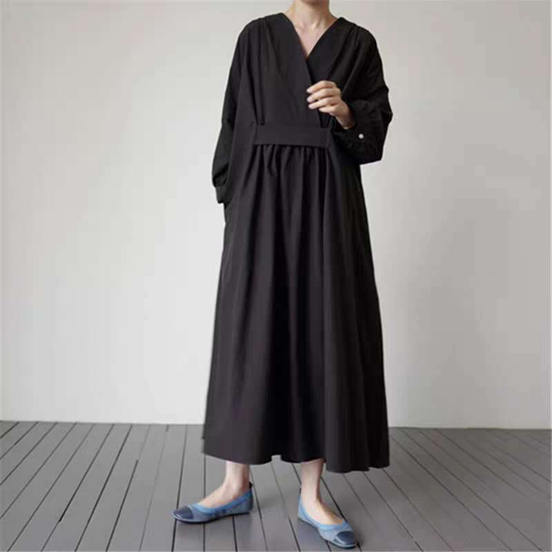 Damen Voluminöses Midaxi‑Kleid mit tiefem V‑Ausschnitt, verstärkter Taillenpasse und Glockenrock – Élara
