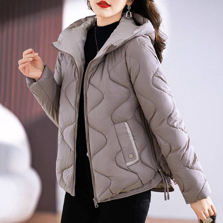 Kurze Damen-Steppjacke, glänzend, mit Kapuze